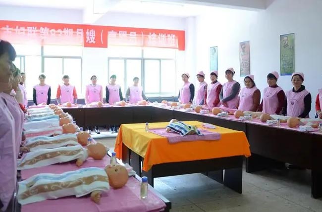 月嫂育婴师面试时怎样回答优缺点比较好？